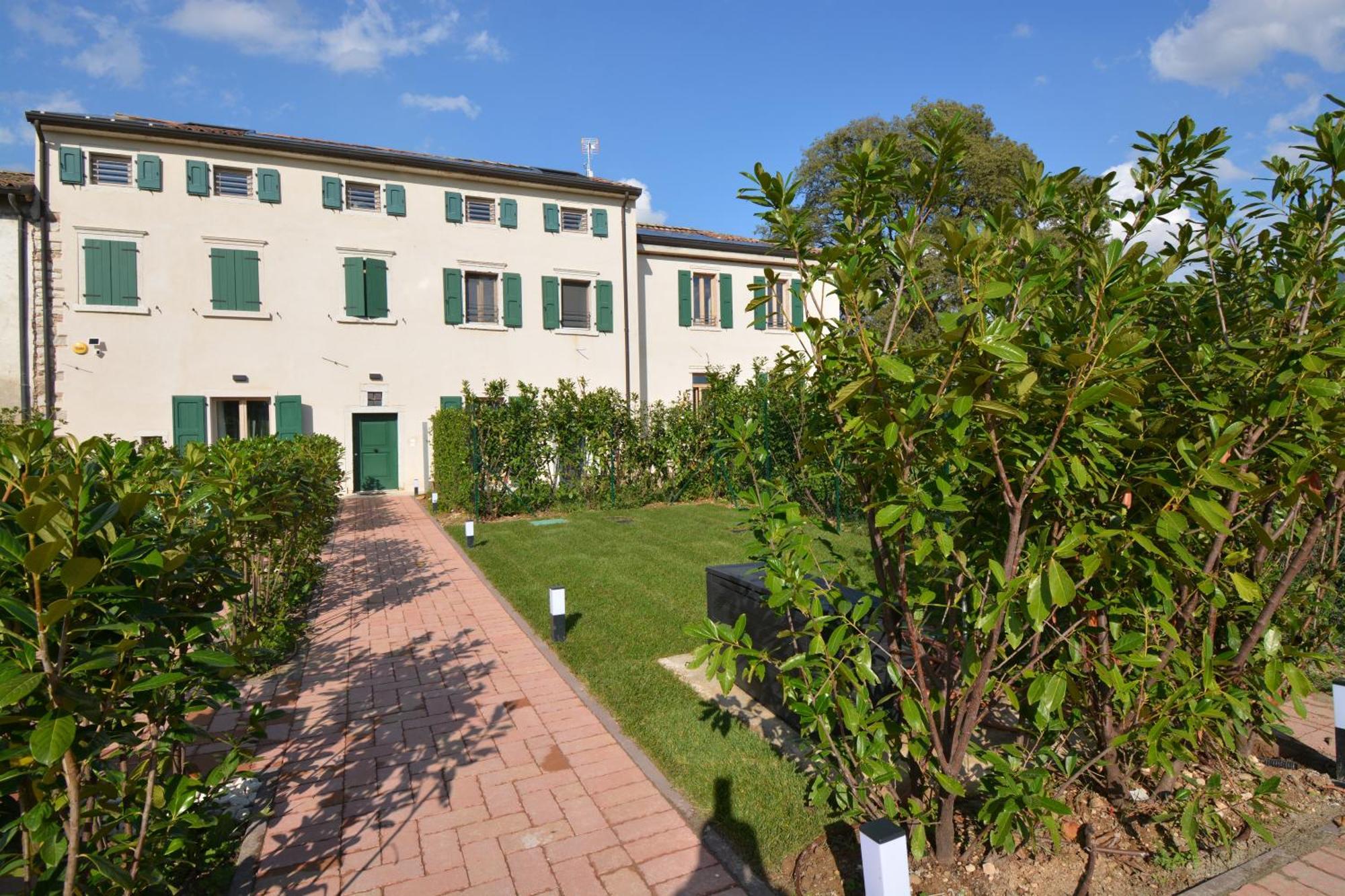 Residence Corte Bellebarbe Rivoli Veronese Eksteriør bilde